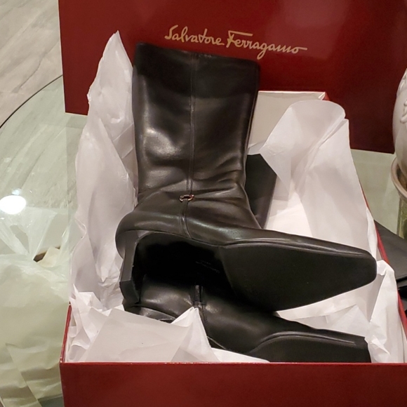 Salvatore ferragamo - Picture 1 of 12